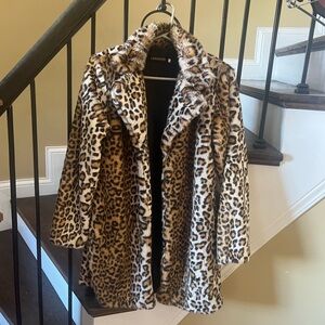 Elegant Leopard Print Teddy Jacket